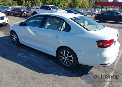 2018 Volkswagen Jetta 1.4T Se/1.4T Wolfsburg Edition z USA, uszkodzony, nr VIN 3VWDB7AJ3JM257922